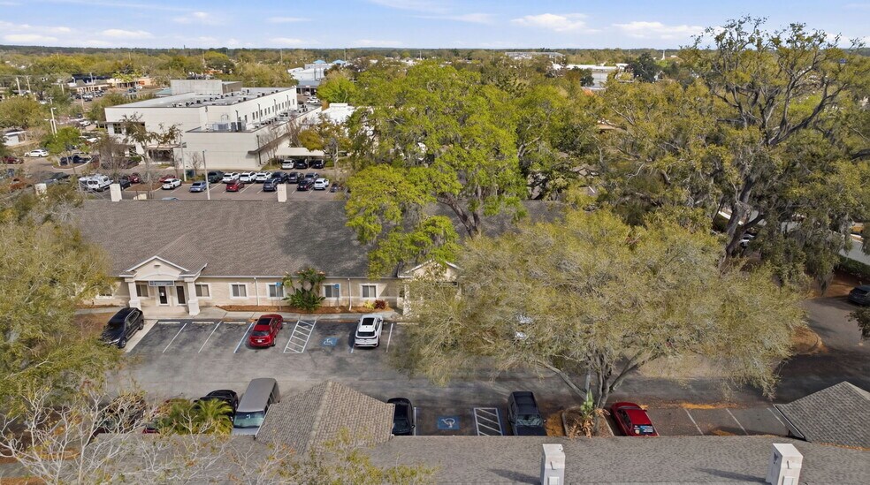 More Photos Of 605 Medical Care Dr, Brandon Medical For Sale