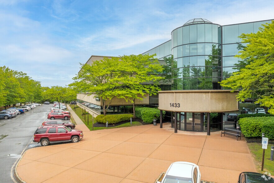 More Photos Of 1433 Hooper Ave, Toms River Office For Lease