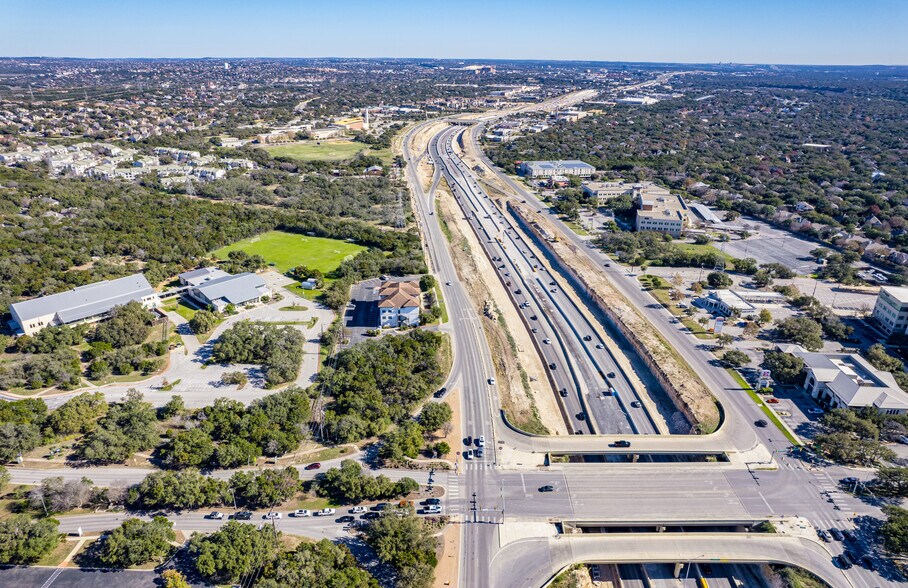 More Photos Of 2511 N Loop 1604, San Antonio Office Residential For Lease