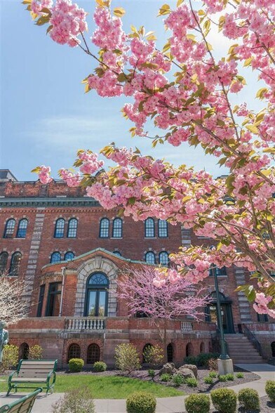 More Photos Of 300 Alexander St, Rochester Apartments For Sale