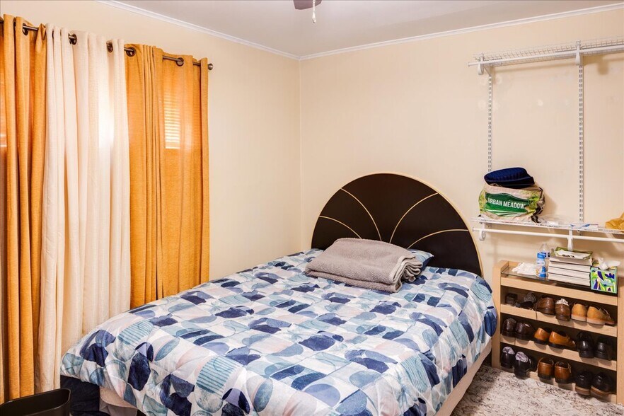 More Photos Of 215 N Hillside Ave, Valley Stream Specialty For Sale