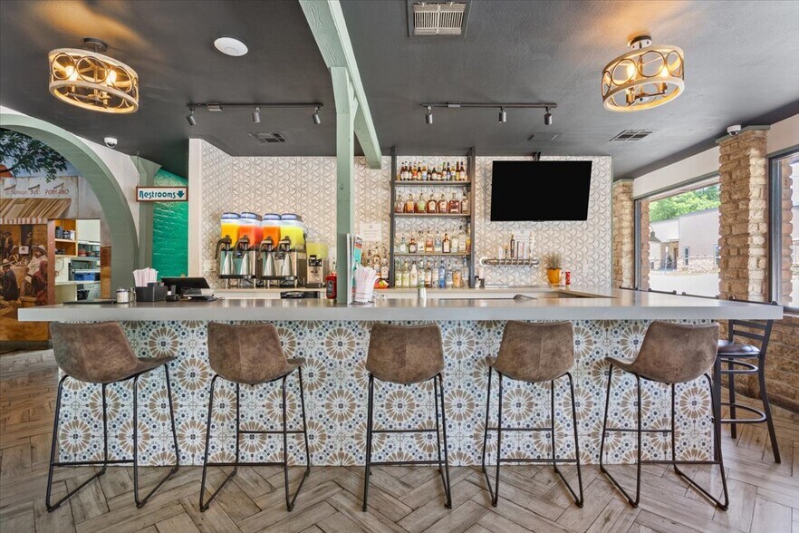 More Photos Of 128 N Pecan, Hico Restaurant For Sale