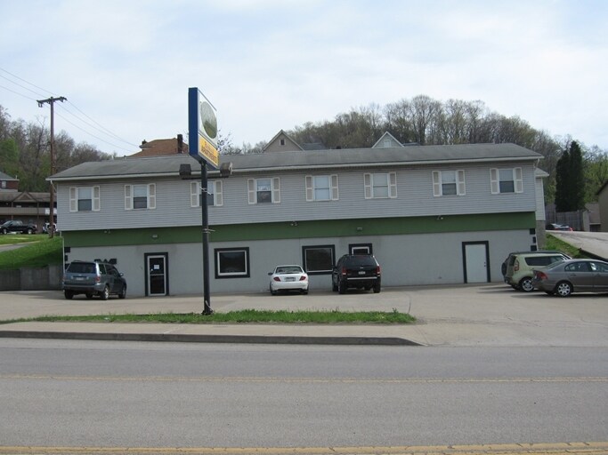 Primary Photo Of 732 Beechurst Ave, Morgantown Storefront Retail Office For Lease
