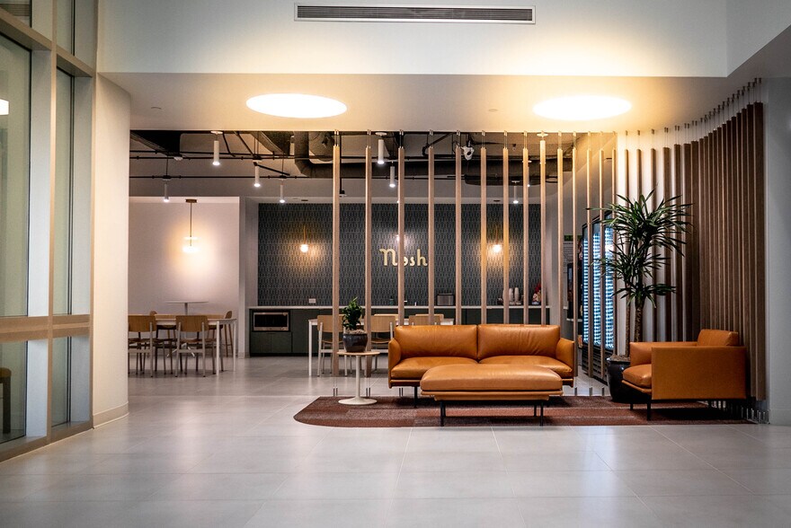 More Photos Of 1255 Corporate Dr, Irving Office For Lease