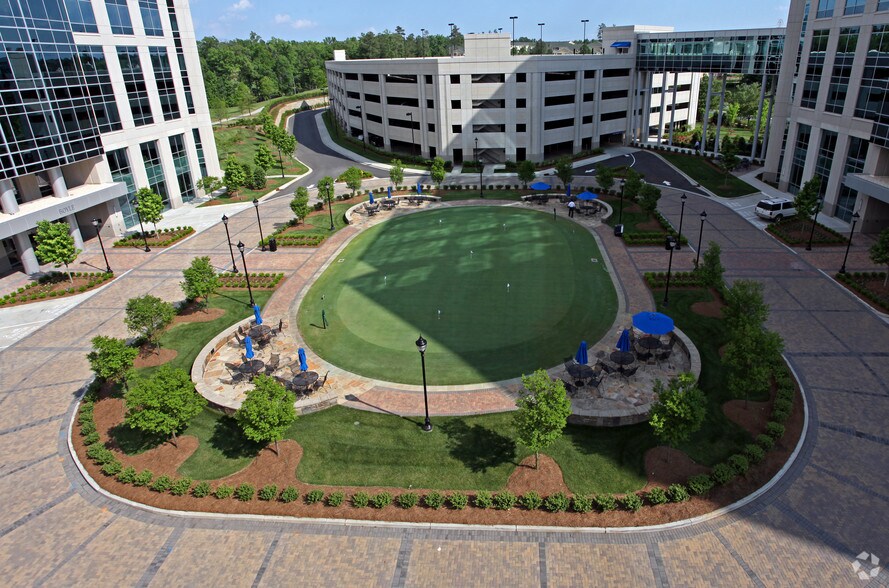 More Photos Of 13034 Ballantyne Corporate Pl, Charlotte Office For Lease