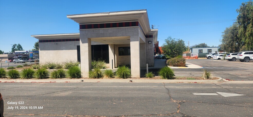More Photos Of 1175 Main St, Ramona Restaurant For Lease