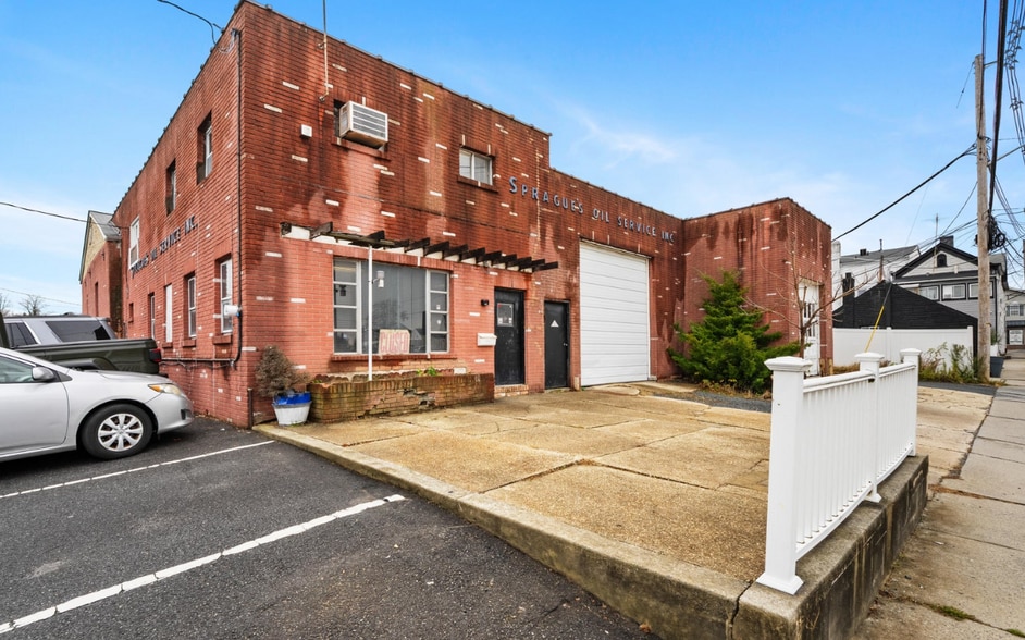 More Photos Of 26 Little St, Matawan Flex For Sale