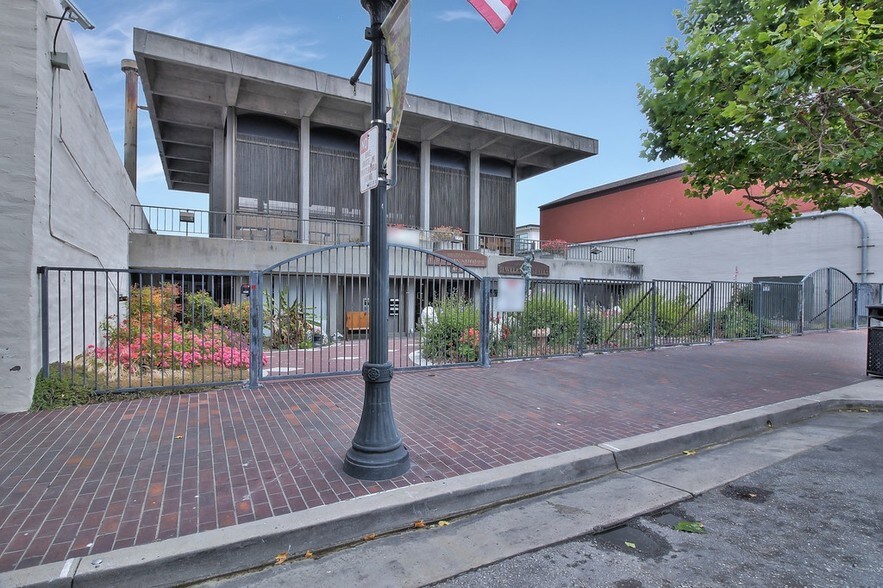 More Photos Of 449 Alvarado St, Monterey General Retail For Sale