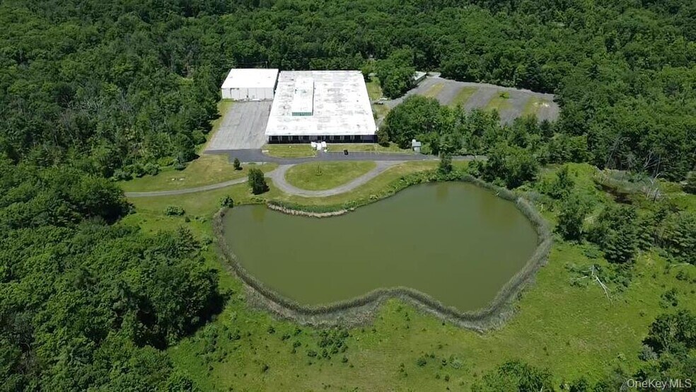 Primary Photo Of 167 Dubois Rd, Shokan Warehouse For Lease