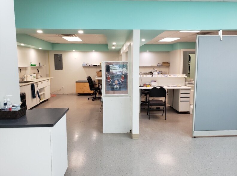 More Photos Of 3104-3160 Parsons Rd NW, Edmonton Office Residential For Sale