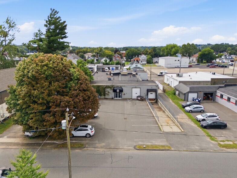 More Photos Of 89 Baldwin St, West Springfield Manufacturing For Sale