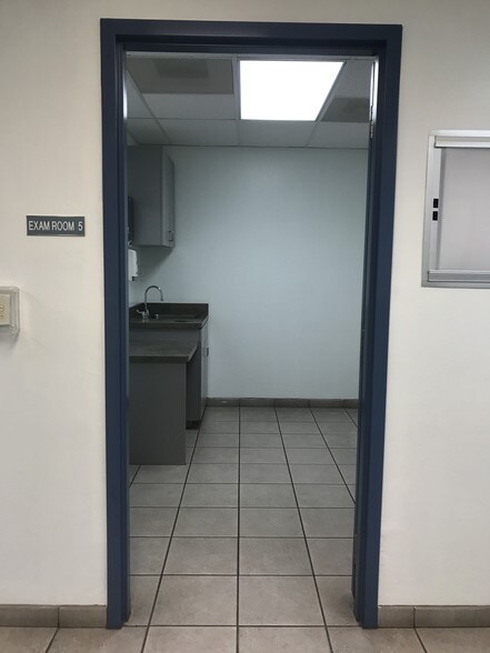 More Photos Of 1310 W St Marys Rd, Tucson Medical For Lease