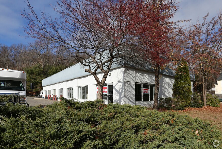 More Photos Of 99 B Winsted Rd, Torrington Unknown For Sale