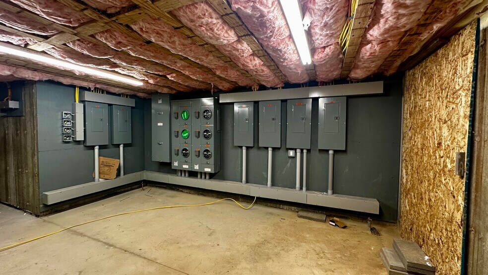 More Photos Of 164 Jessup Ave, Quogue General Retail For Lease