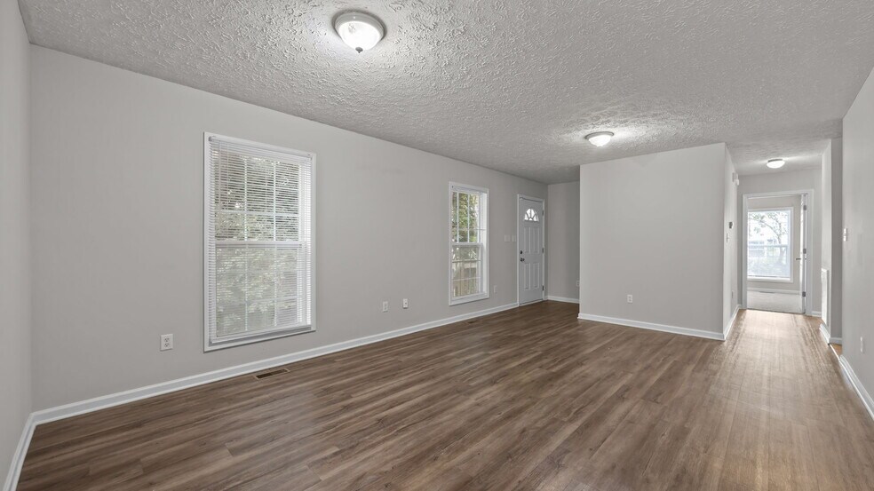 More Photos Of 624 S Williamson Ave, Elon Apartments For Sale