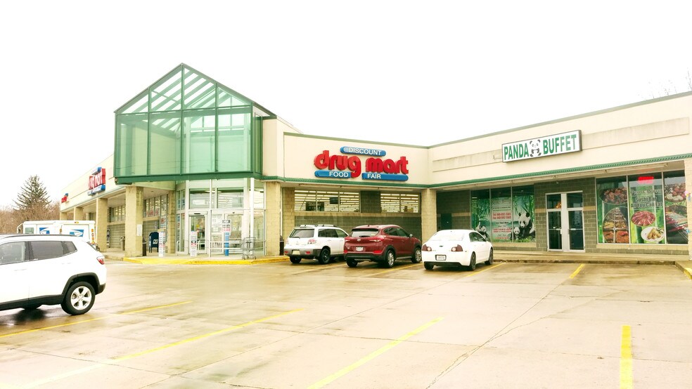More Photos Of 3032 N Ridge Rd E, Ashtabula Drugstore For Sale