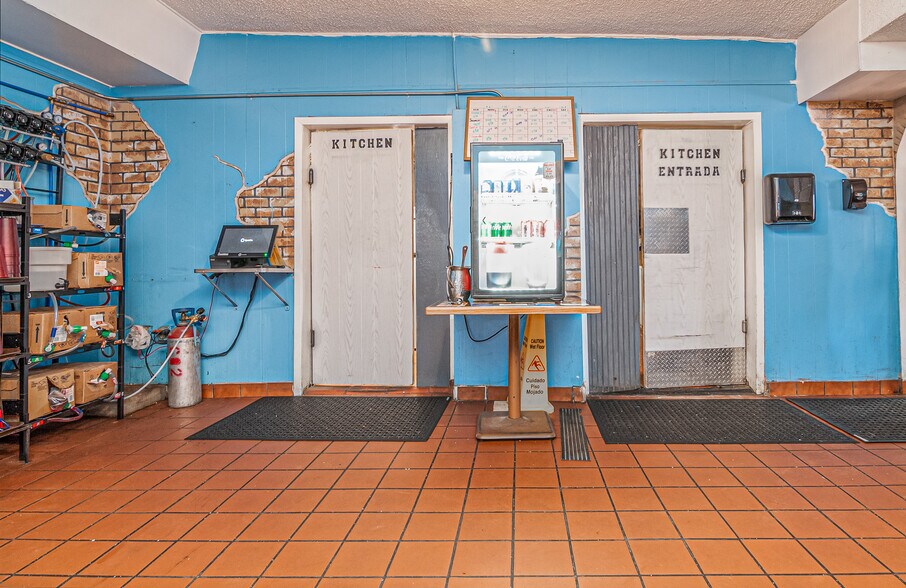 More Photos Of 2411 W Wall St, Midland Restaurant For Sale