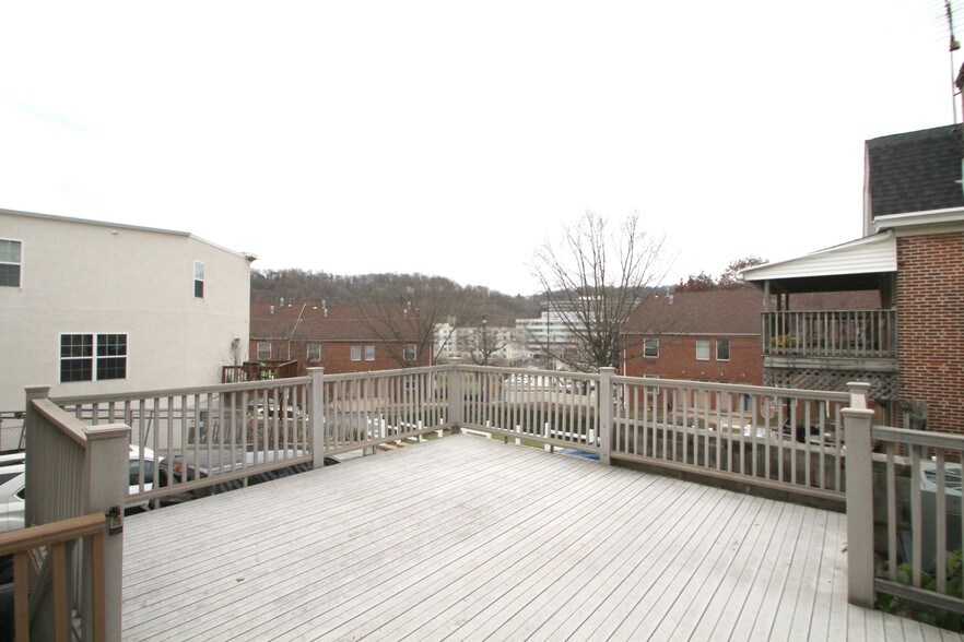 More Photos Of 67-73 Harry St, Conshohocken Office For Lease