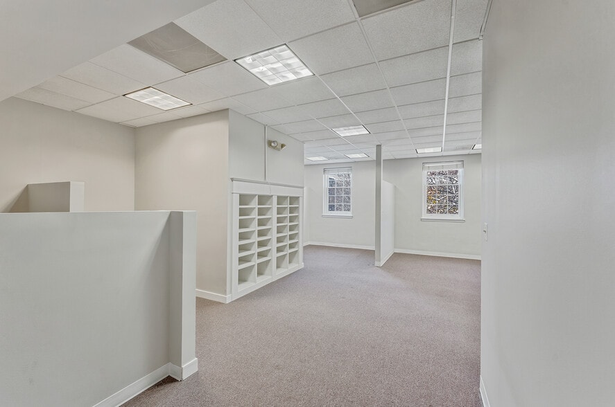 More Photos Of 728 S Washington St, Alexandria Office For Lease