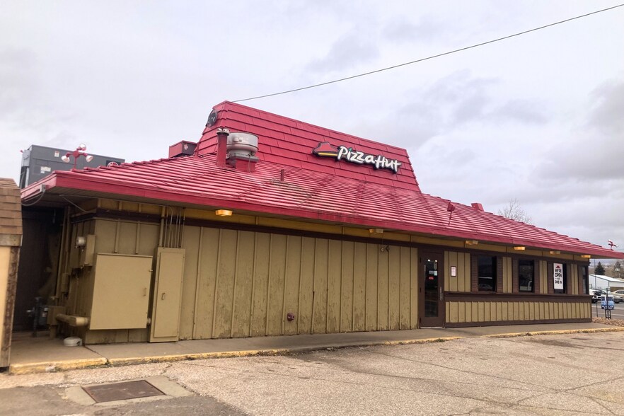 More Photos Of 1460 N 3rd St, Laramie Restaurant For Sale