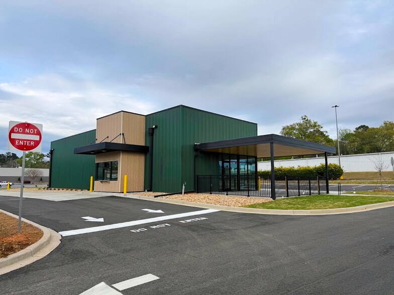 More Photos Of 1302 S -01-51, Greenwood General Retail For Sale