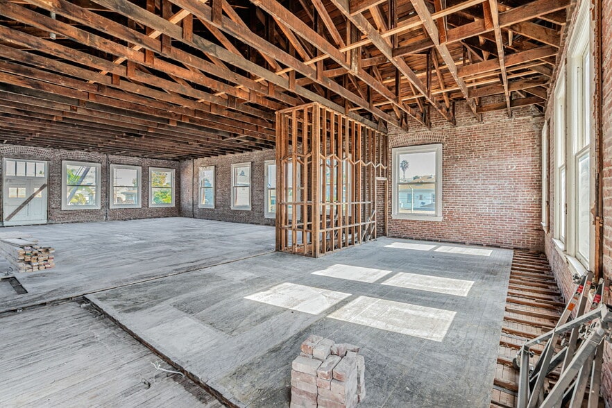 More Photos Of 1649 12th Ave, Oakland Religious Facility For Sale