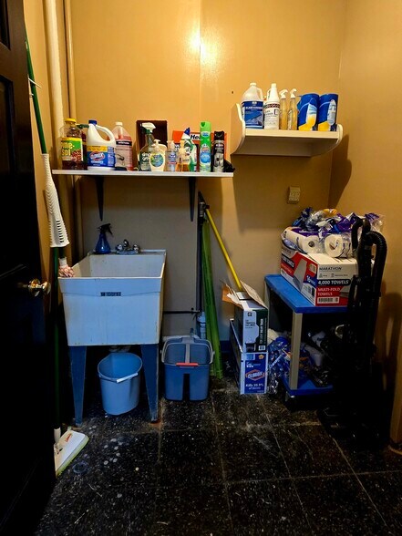 More Photos Of 100 W National Rd, Englewood Medical For Sale