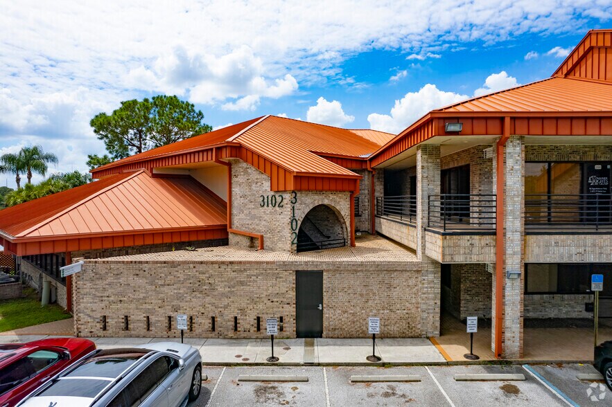 More Photos Of 3102 W Waters Ave, Tampa Office For Lease