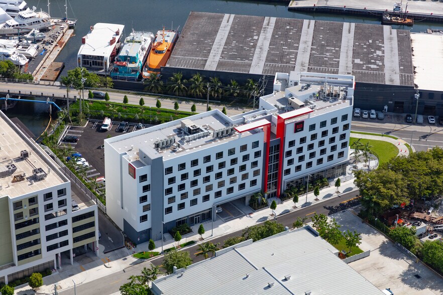 More Photos Of 3401 NW 25th St, Miami Hotel For Lease