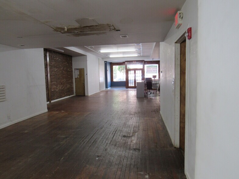 More Photos Of 9 New Main St, Haverstraw Storefront Retail Residential For Lease