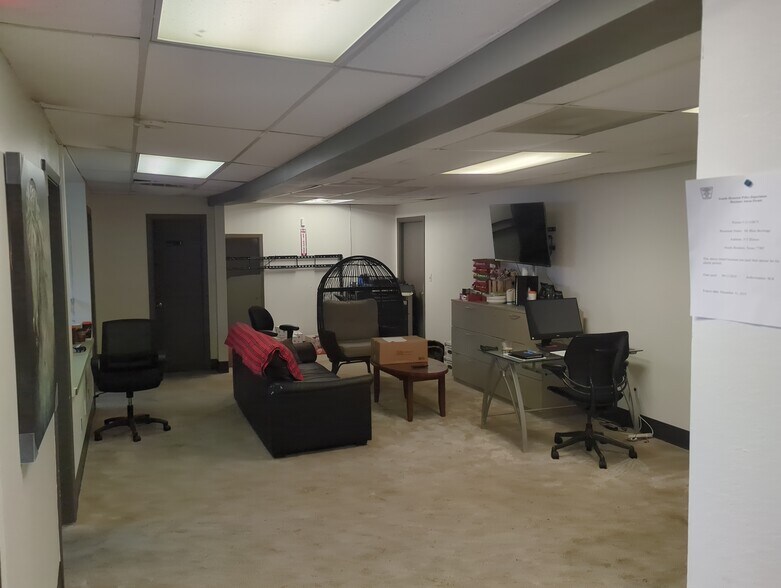 More Photos Of 513 Illinois St, South Houston Industrial For Sale