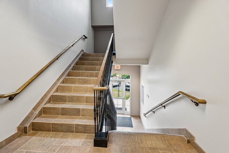More Photos Of 139 South St, New Providence Office For Sale