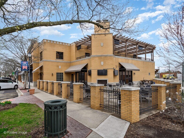 More Photos Of 250 Center St, Grayslake Storefront Retail Residential For Sale