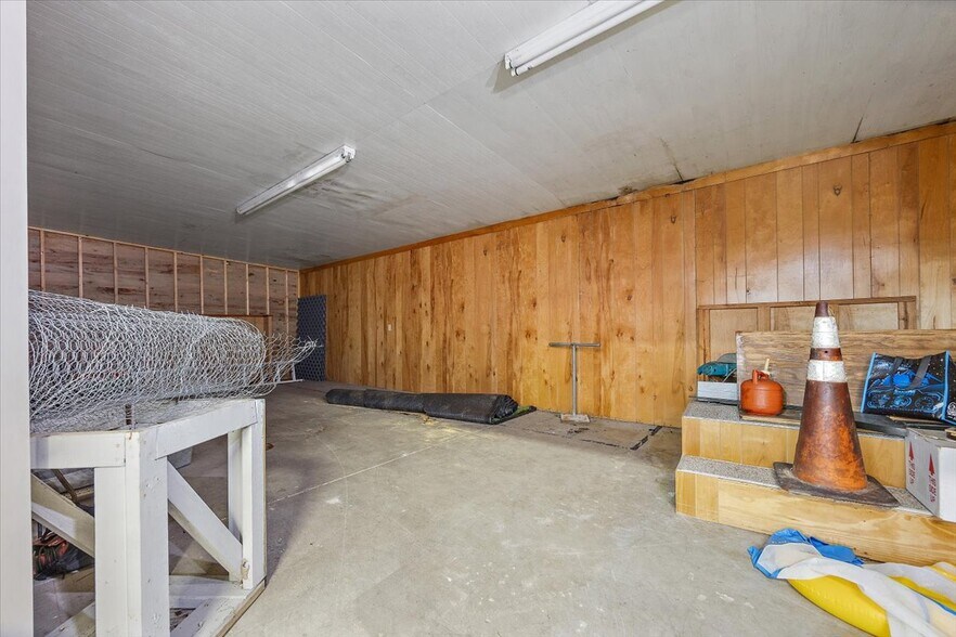 More Photos Of 551625 Us-1, Hilliard Freestanding For Sale