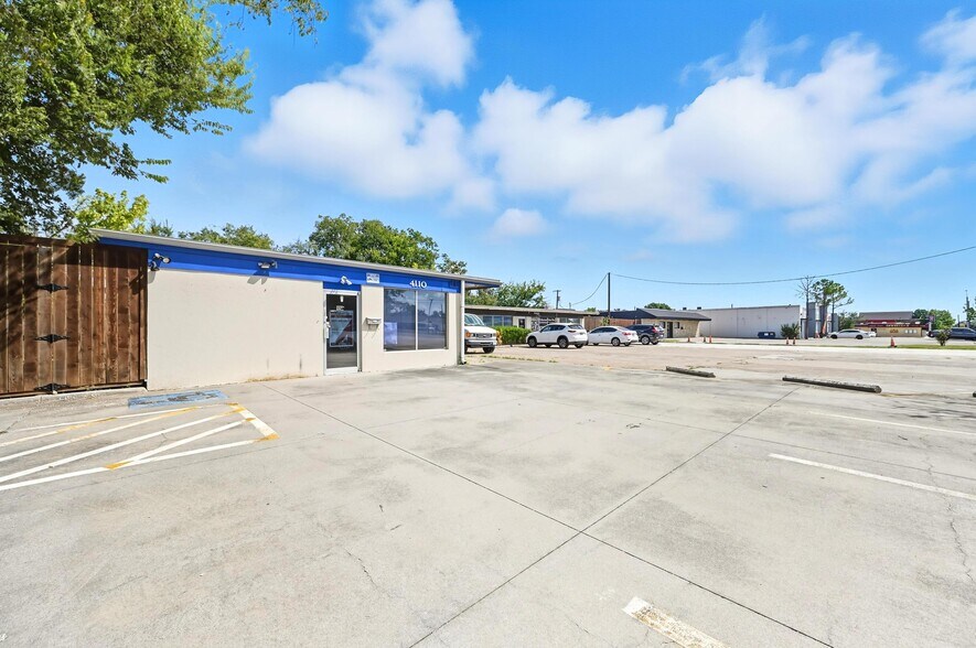 More Photos Of 4110 Haltom Rd, Haltom City Freestanding For Sale