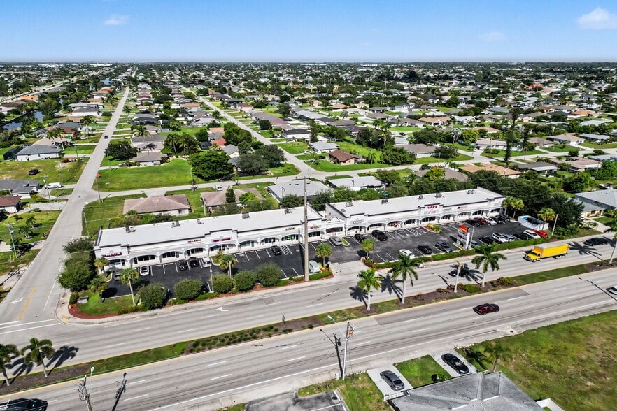 More Photos Of 3028 Santa Barbara Blvd, Cape Coral Unknown For Lease