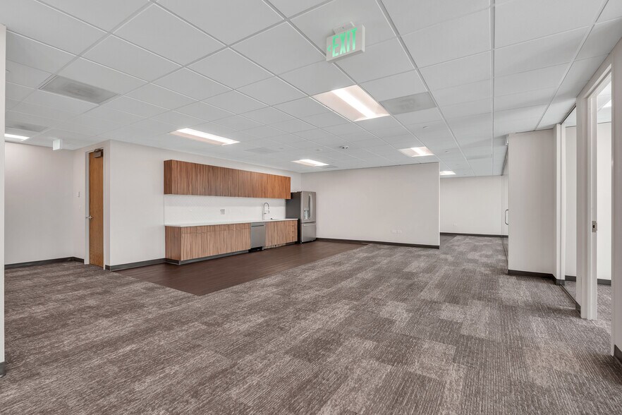 More Photos Of 720 S Colorado Blvd, Denver Unknown For Lease
