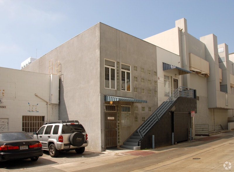 More Photos Of 1237 3rd Street Promenade, Santa Monica Storefront Retail Office For Lease