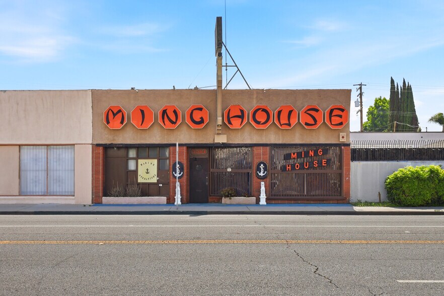 More Photos Of 5582 Atlantic Ave, Long Beach Restaurant For Sale