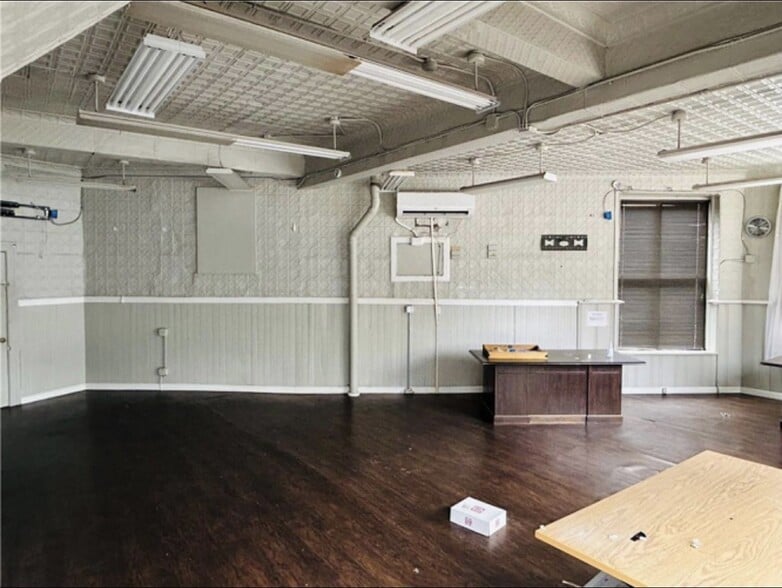 More Photos Of 168 Dean St, Providence Storefront Retail Residential For Lease