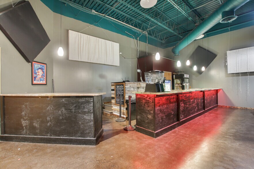 More Photos Of 500-560 Cedar St, Monticello Unknown For Lease