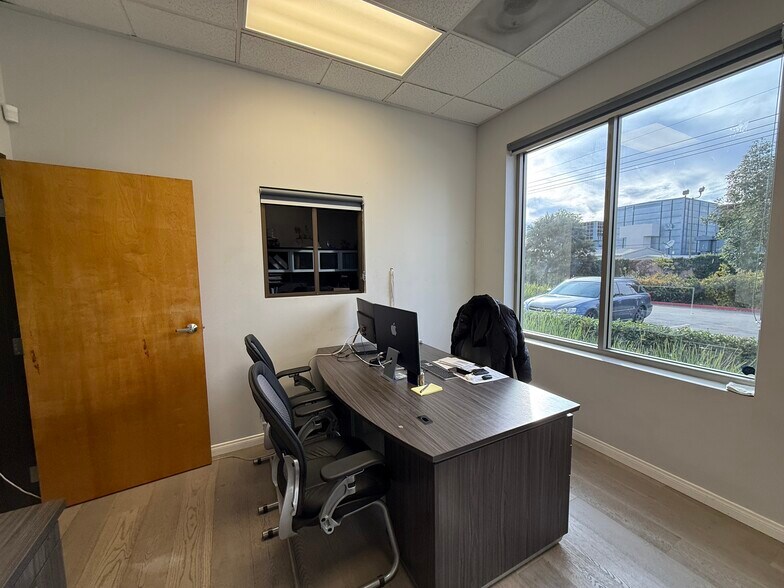 More Photos Of 3521 Main St, Chula Vista Manufacturing For Lease