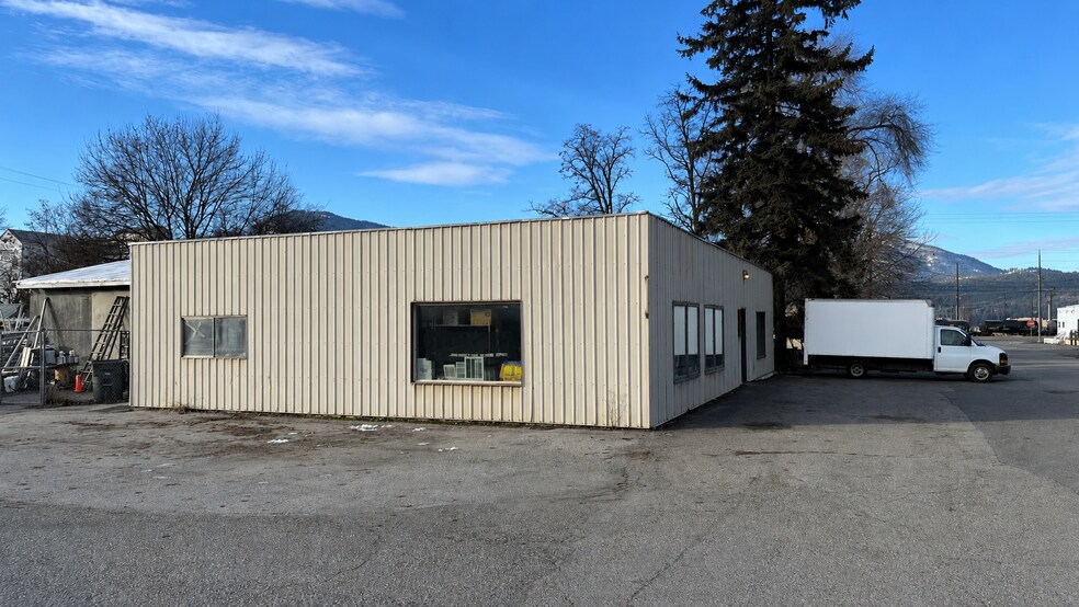 More Photos Of 411 W 2nd Ave, Colville Specialty For Sale