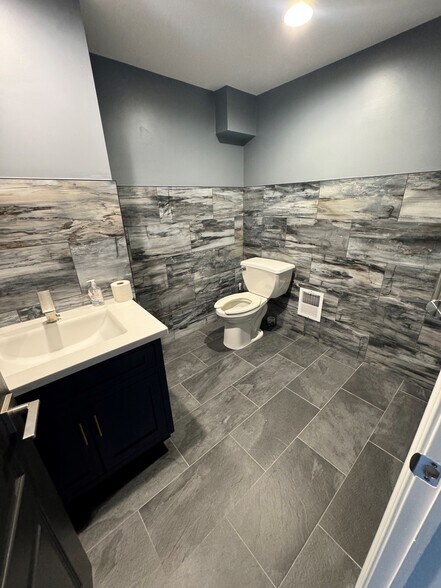 More Photos Of 1094 Second Street Pike, Richboro Office For Lease