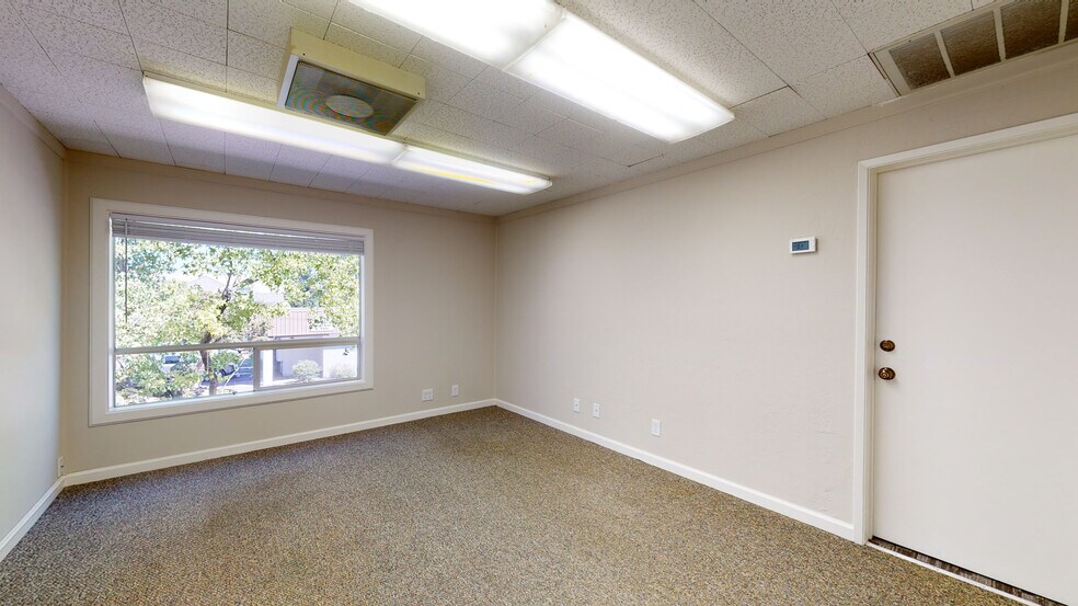 More Photos Of 1300 West St, Redding Office For Lease
