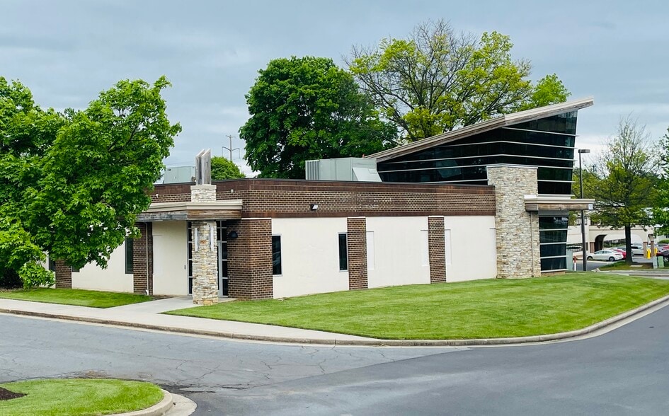 More Photos Of 195 Thomas Johnson Dr, Frederick Medical For Sale