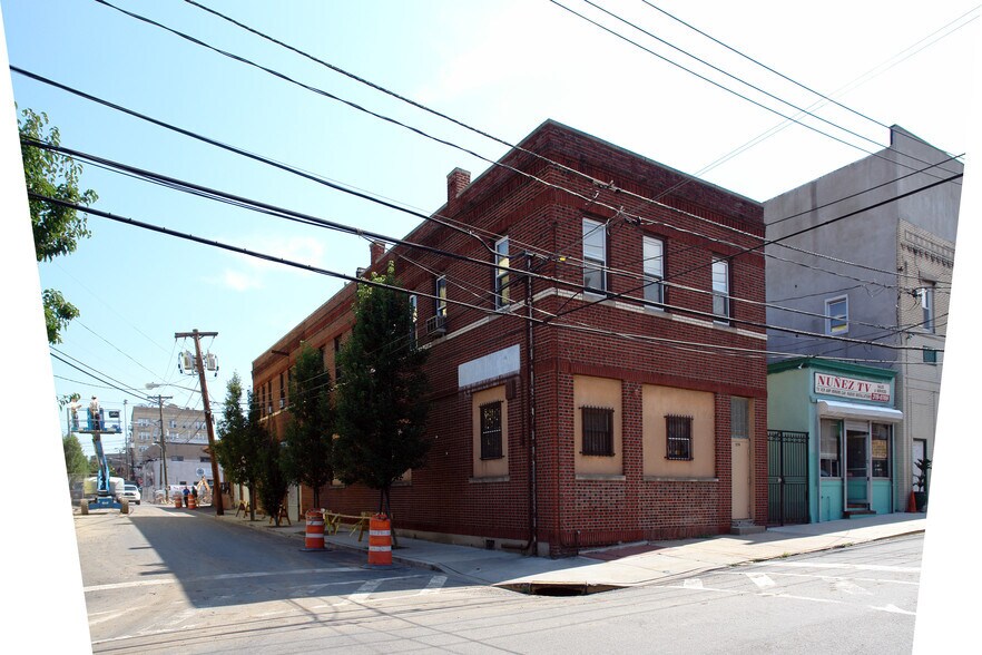 Primary Photo Of 574 55th St, West New York Light Manufacturing For Lease
