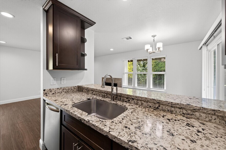 More Photos Of 1920 Camino Verde, Walnut Creek Apartments For Sale