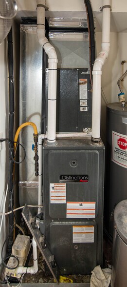 More Photos Of 405 N Paca St, Baltimore Storefront Retail Office For Sale