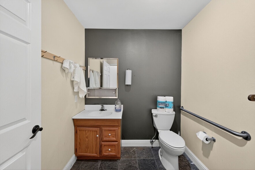 More Photos Of 20 S Linden Ave, South San Francisco Warehouse For Sale